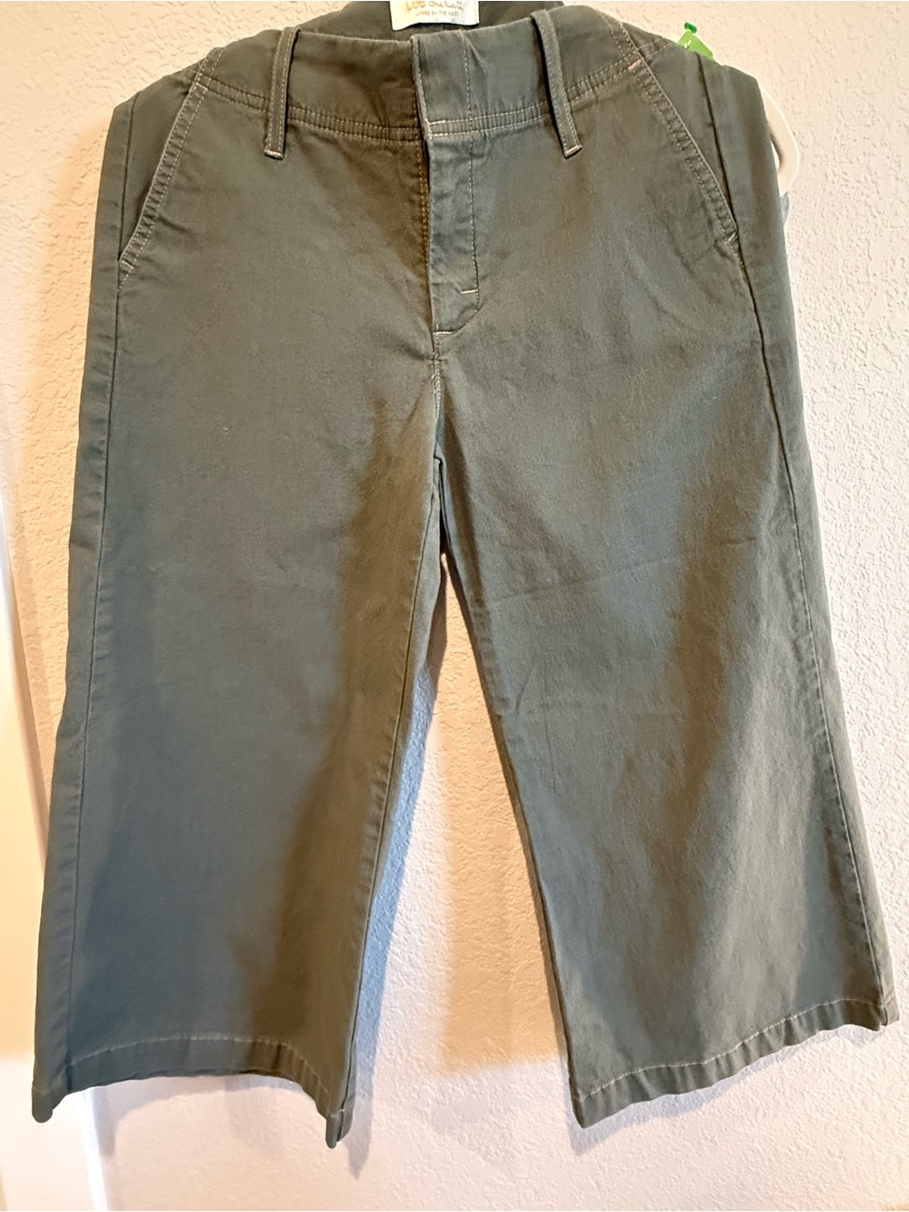 Lee One True Fit Olive Green Cropped Capri Pants Size 5/6 M